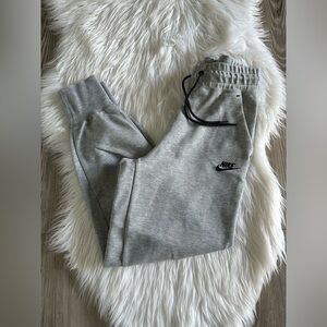 Nike Tech Fleece Grey Sweatpants